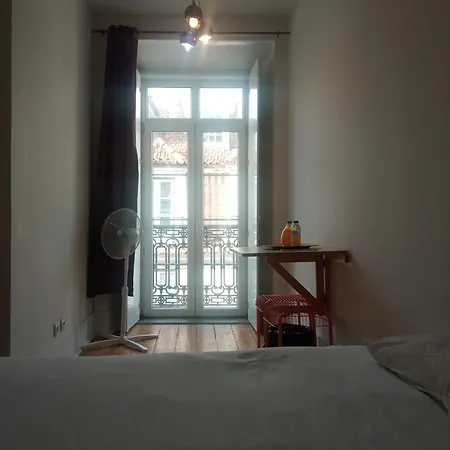 Happy At Chiado Konukevi 3*