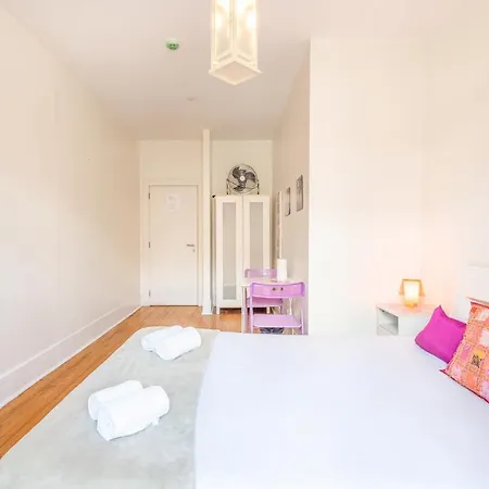 Happy At Chiado 3* Lizbona