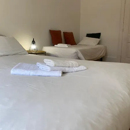 Happy At Chiado Lizbona