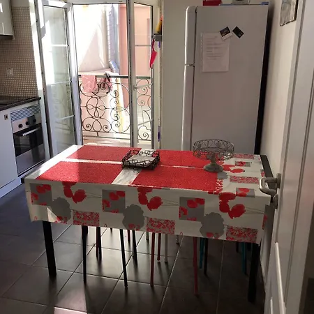 Happy At Chiado Lizbona